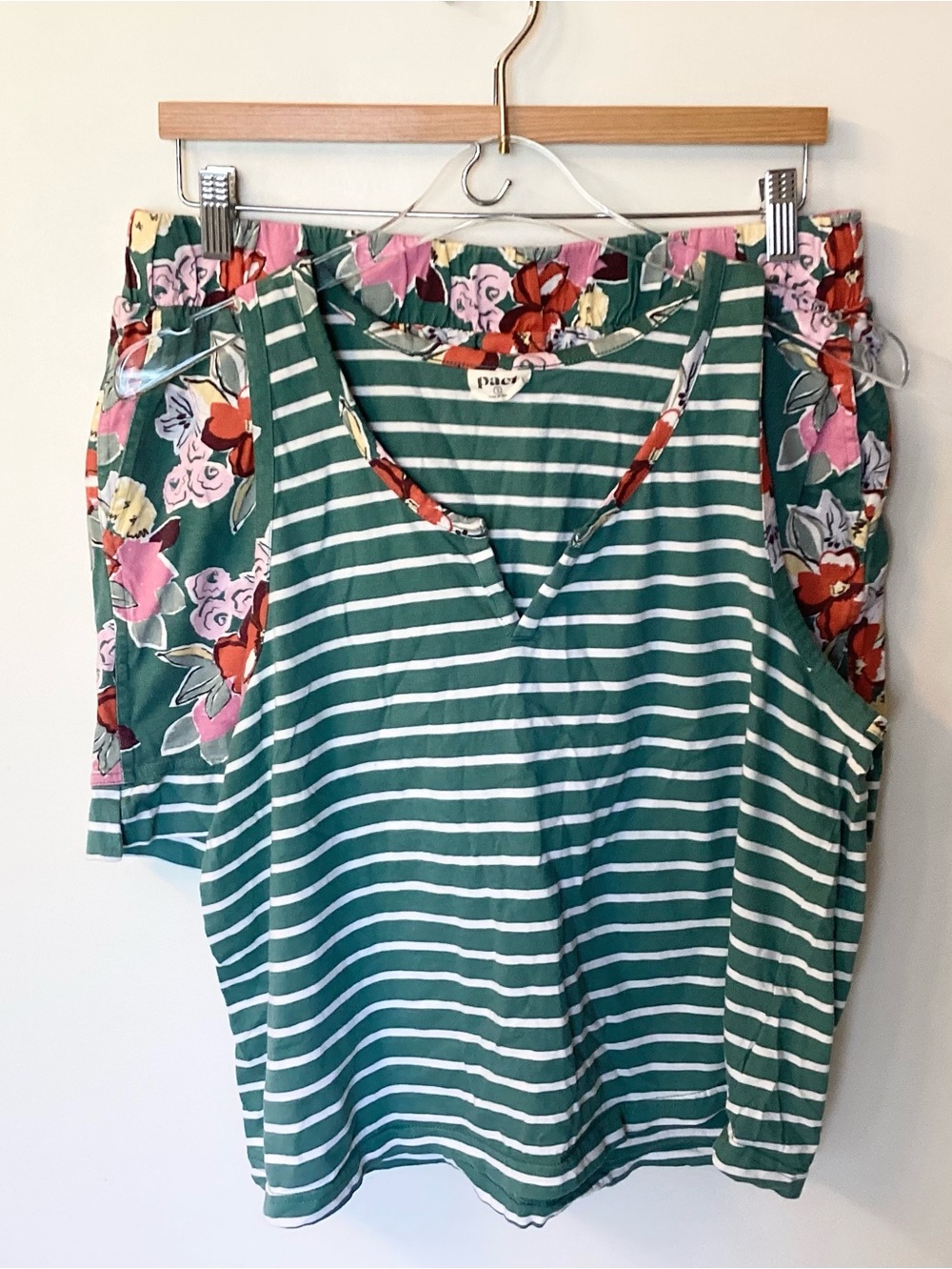 Pact Organic Cotton Staycation Sleep Tank & Shorts in Daybloom Stripes - L - Picture 2 of 8